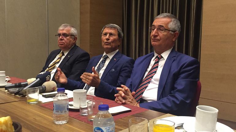 Sê damezrînerên Îyî Partî dest ji partiya xwe vekişandin